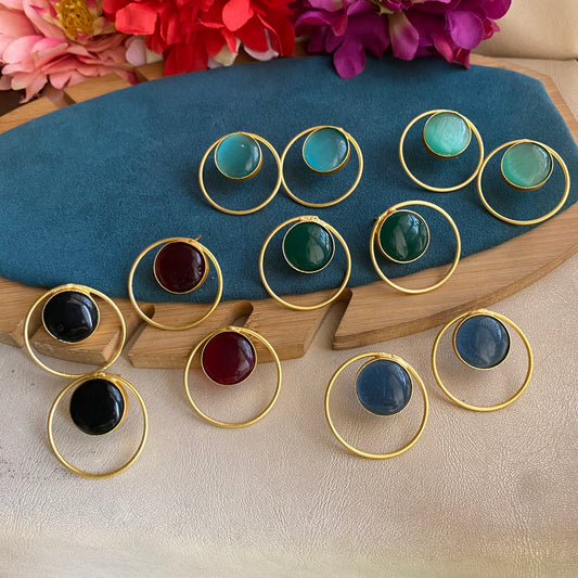 Round gemstone studs