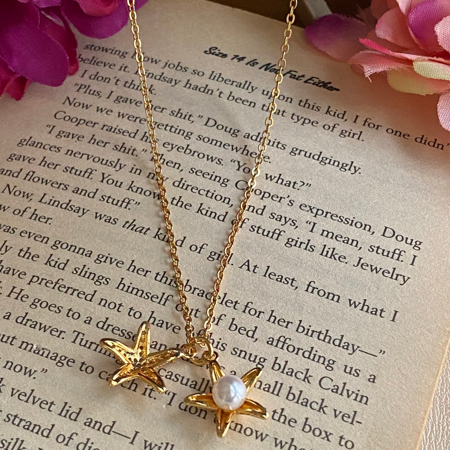 Star pendant necklace