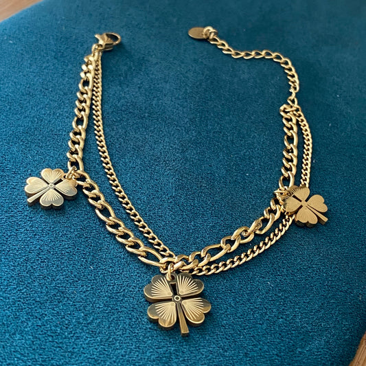 Golden flower chain bracelet