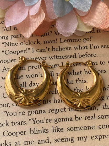 Petunia gold hoops