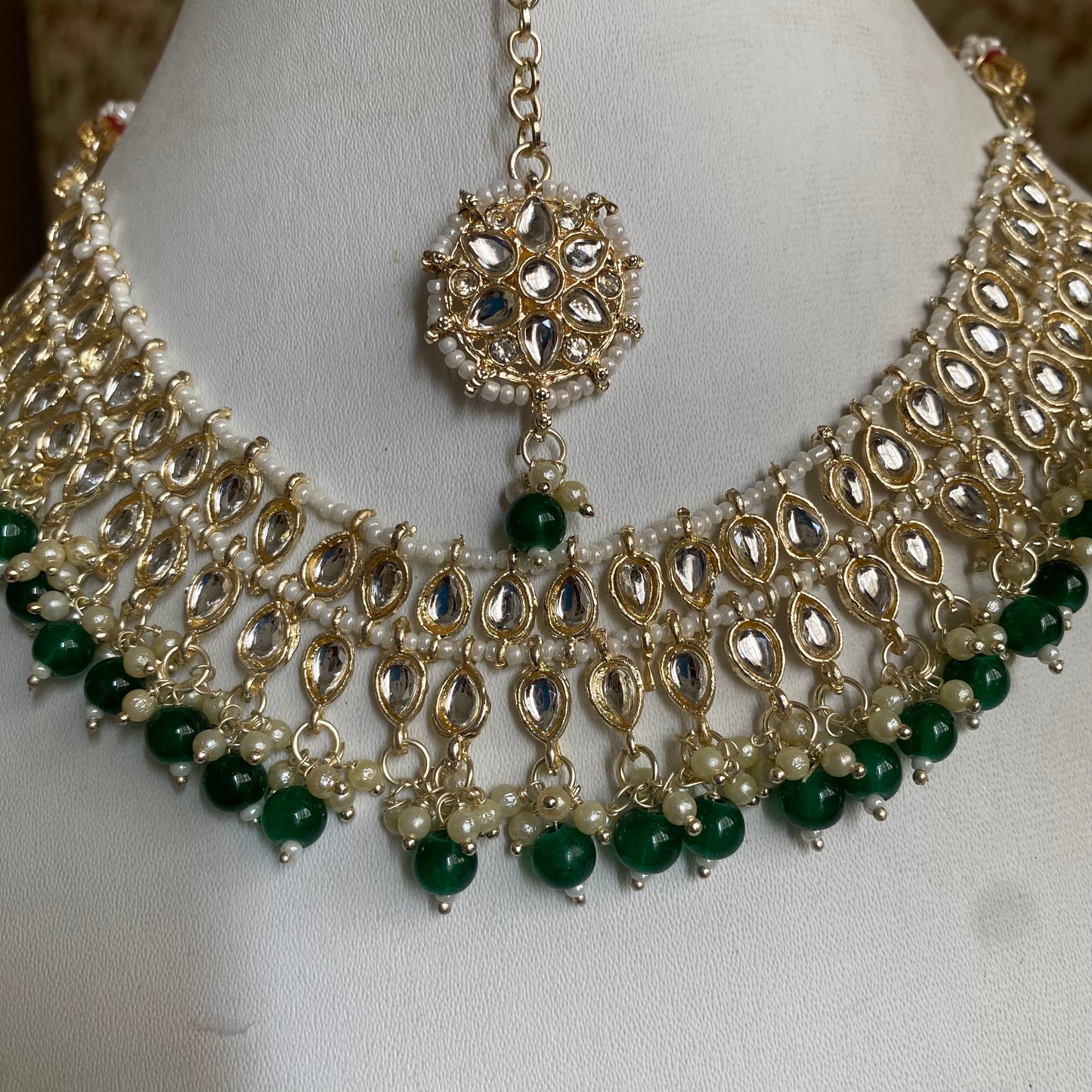 Yamini choker green