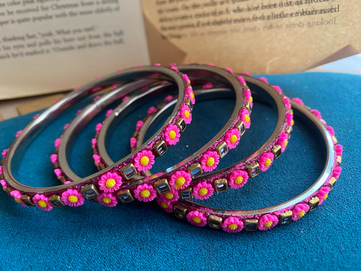 Daisy Bangles (hot pink)