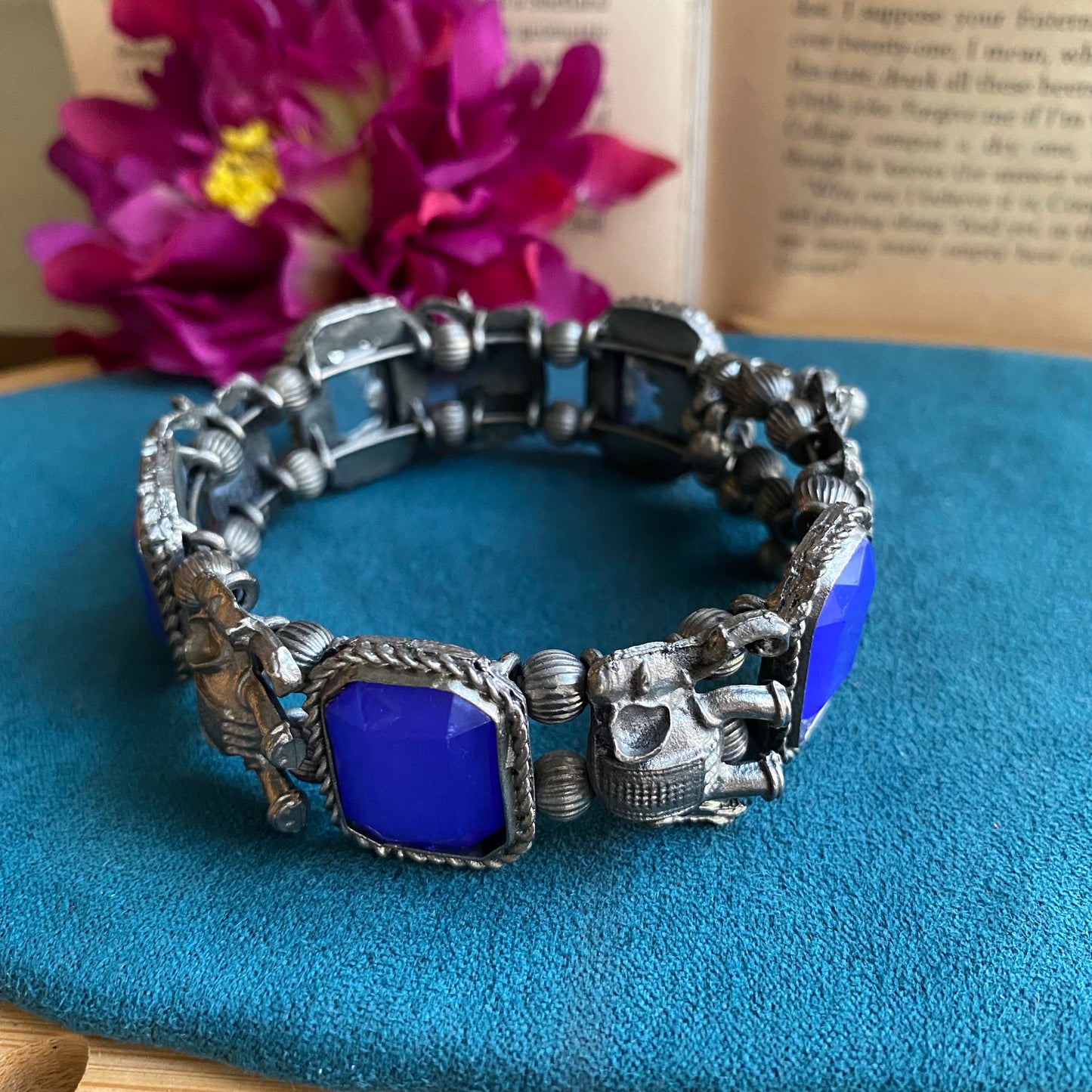 Sindhu stone kada (Blue)