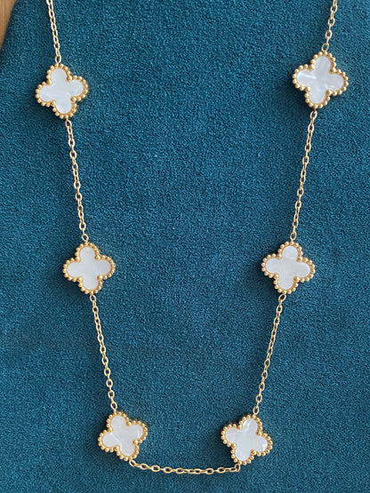 Nia clover chain (white)