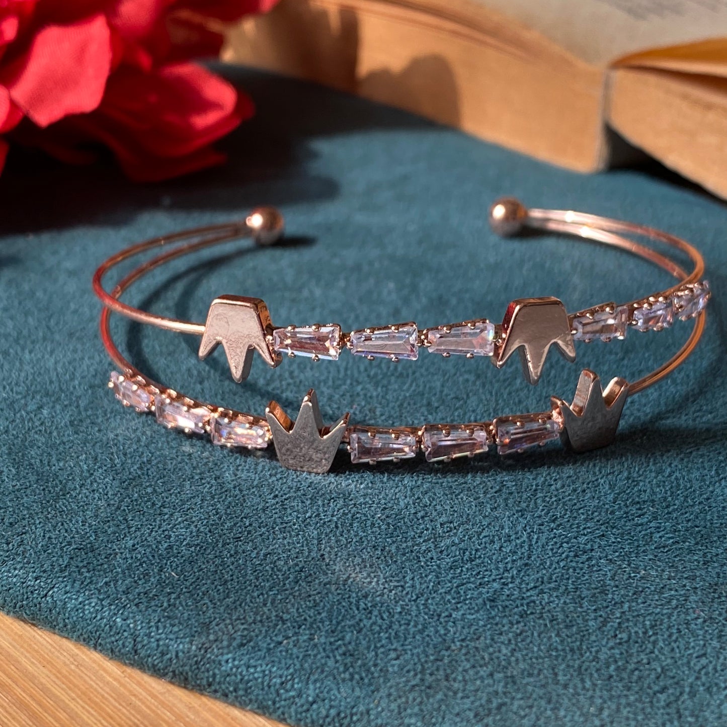 Crown crystal bracelet