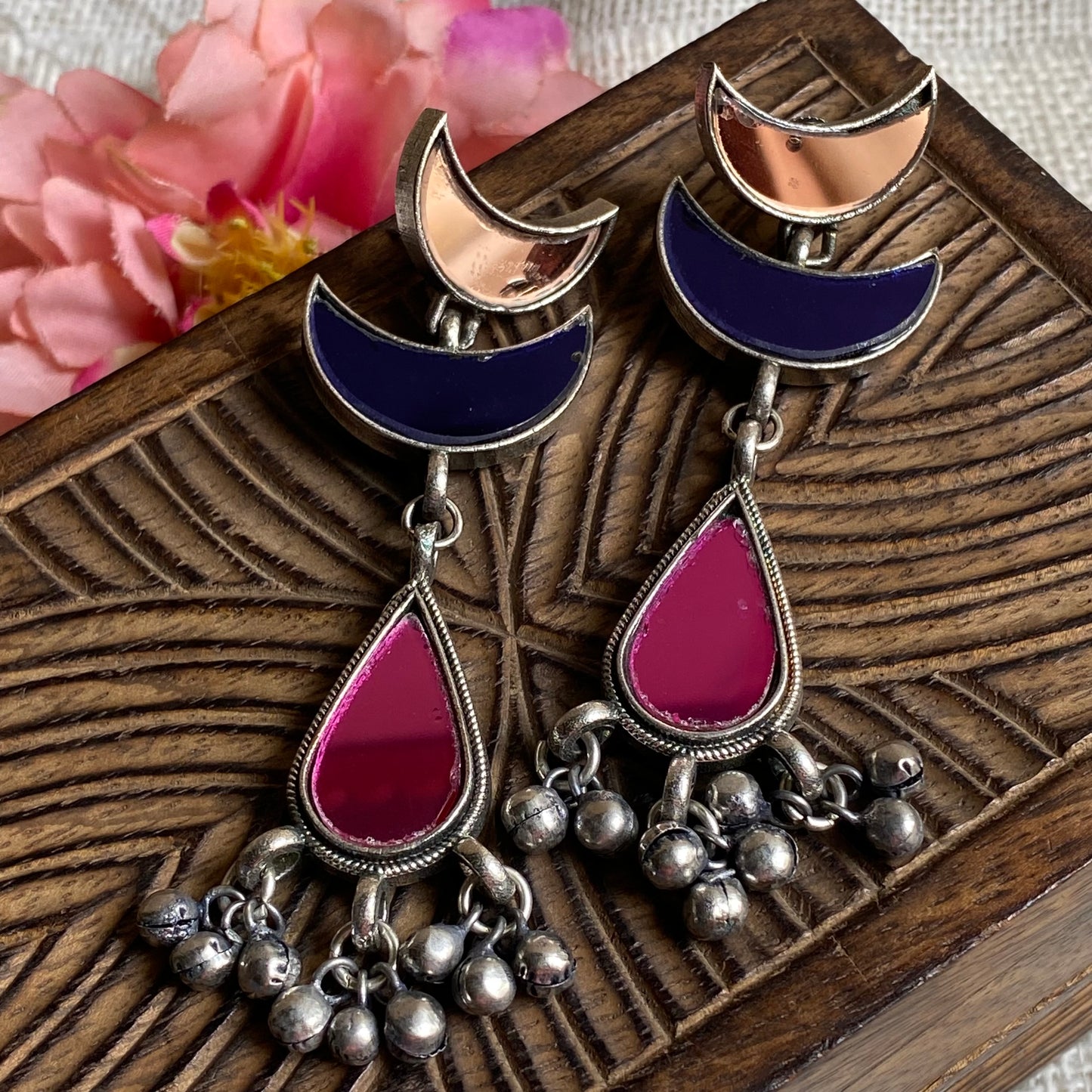 Naaz afgani glass earring