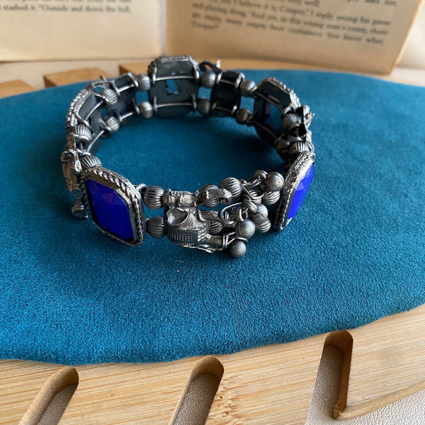 Sindhu stone kada (Blue)