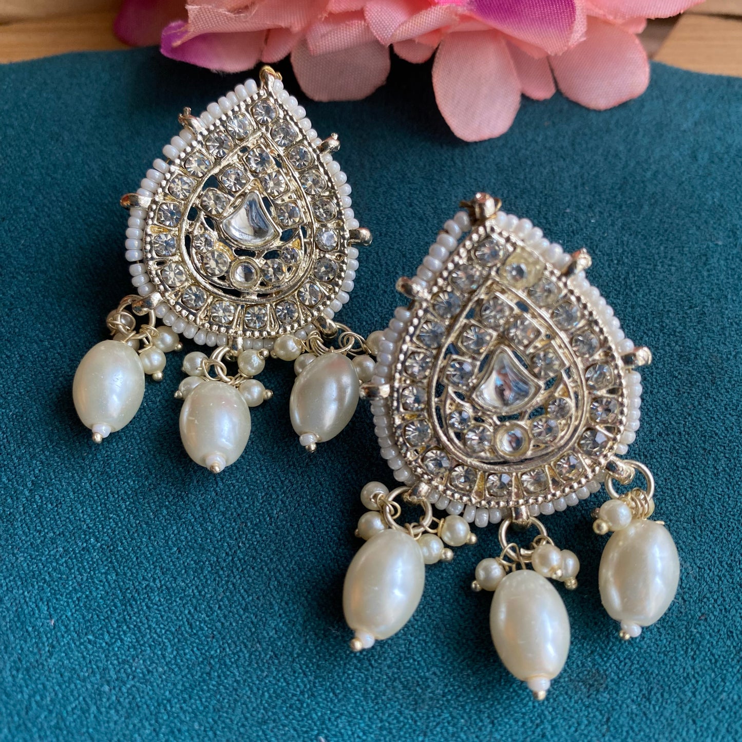 Drop Kundan studs