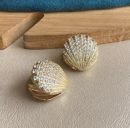 Seashell studs