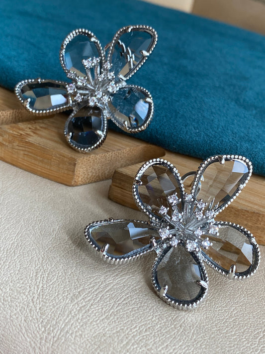 Sasha crystal flower studs