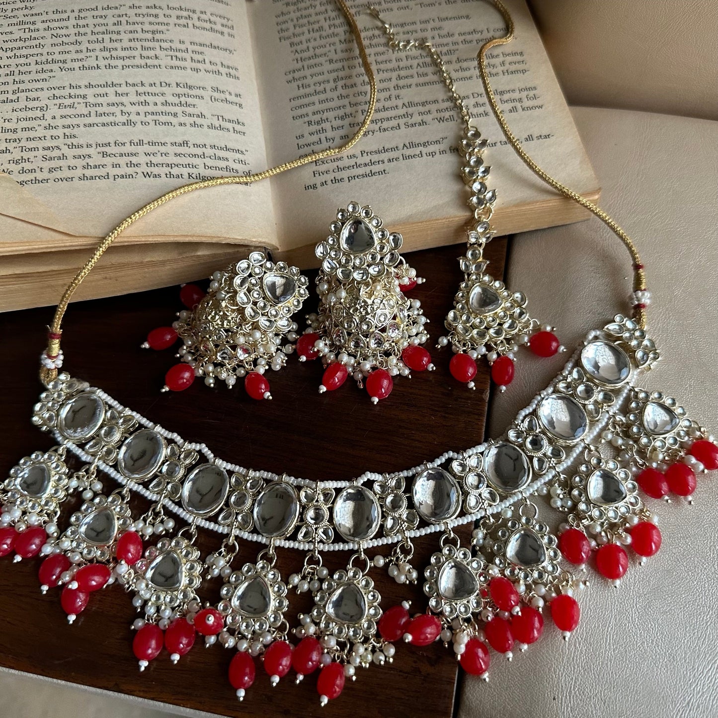 Leesha choker set (Red)