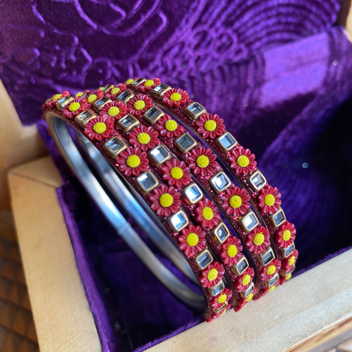 Daisy bangles (Maroon)