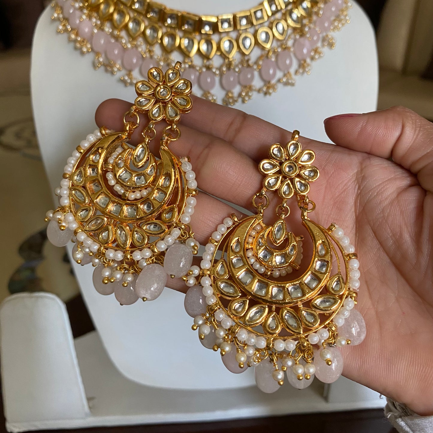 Minali Kundan choker set