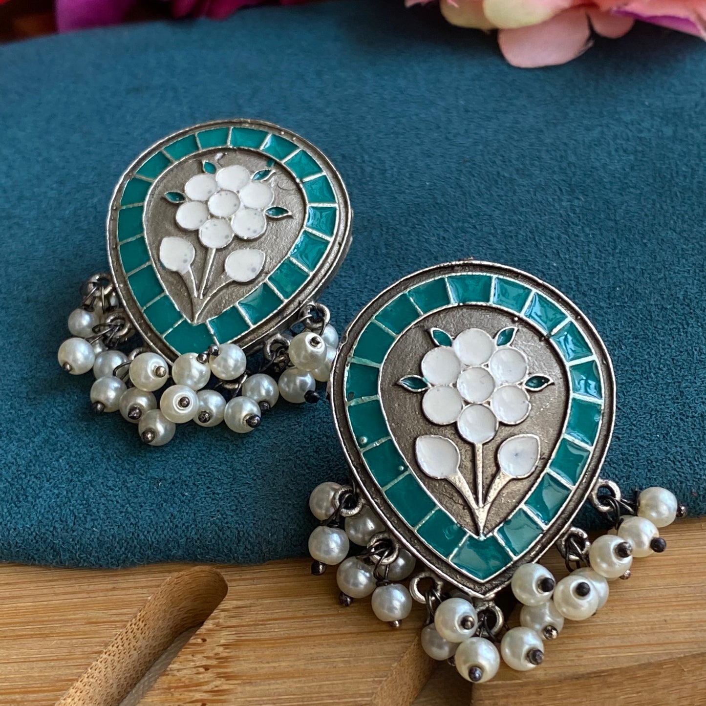 Piu flower studs