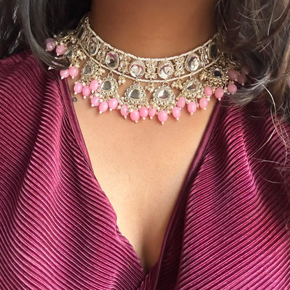 Leesha choker (baby pink)