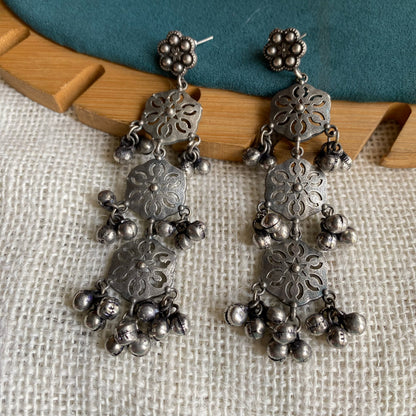 Anayat ghunghroo earring