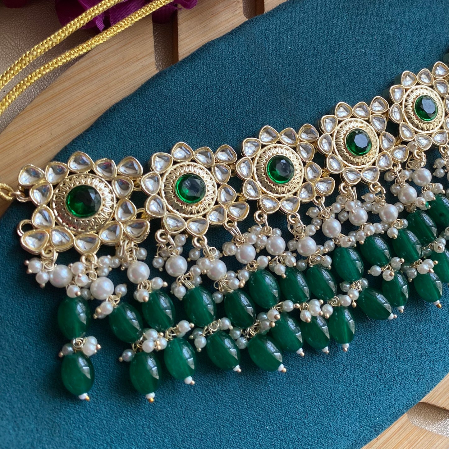 Akshara choker (Green)