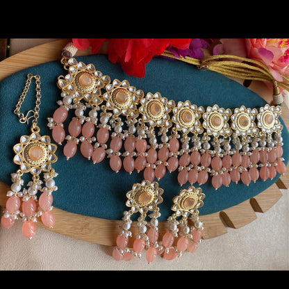 Akshara choker ( Peach)