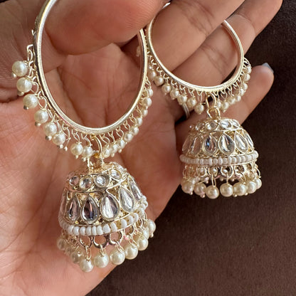 Kia Kundan jhumkas