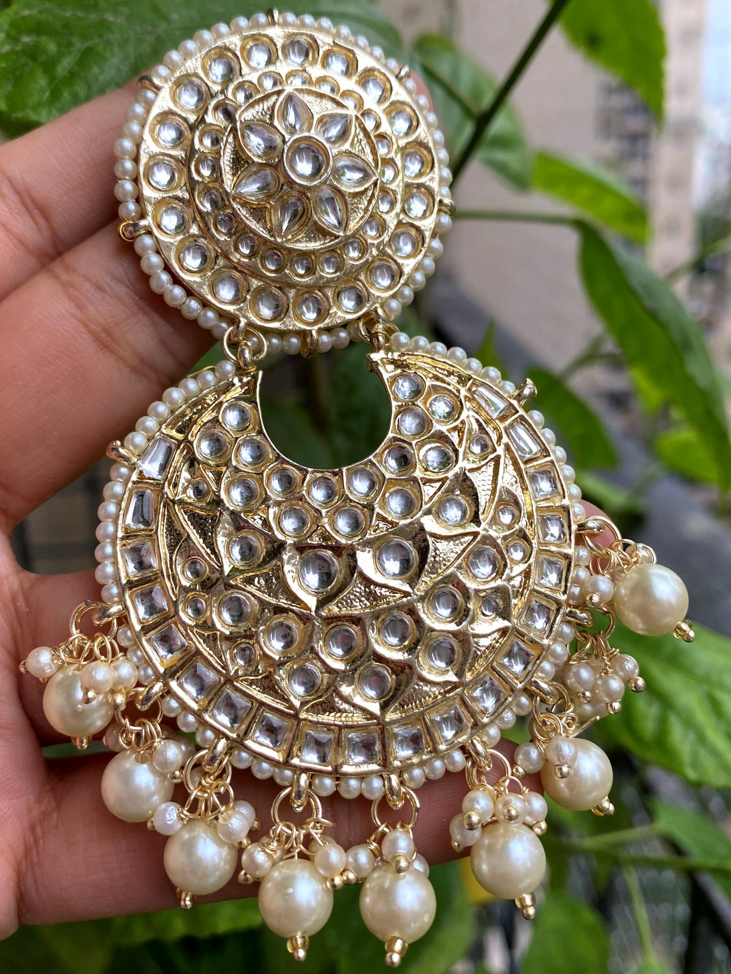 Classic Kundan chandbalis