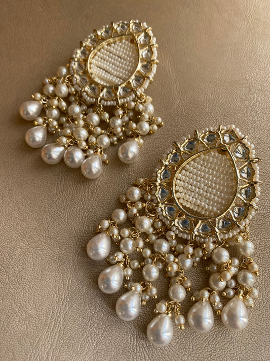 Pakhi Pearl studs