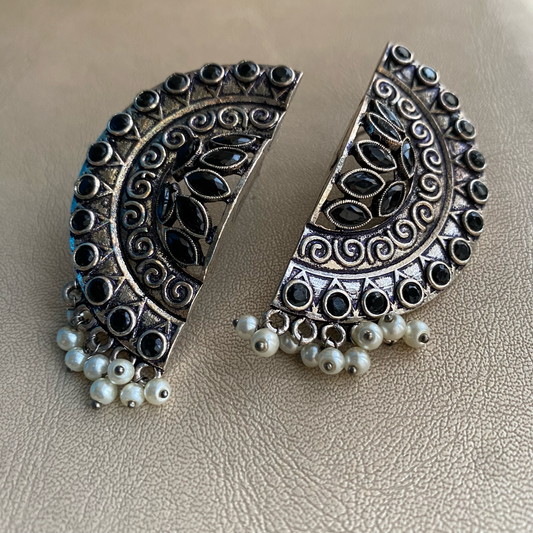 Crissa Half Moon studs