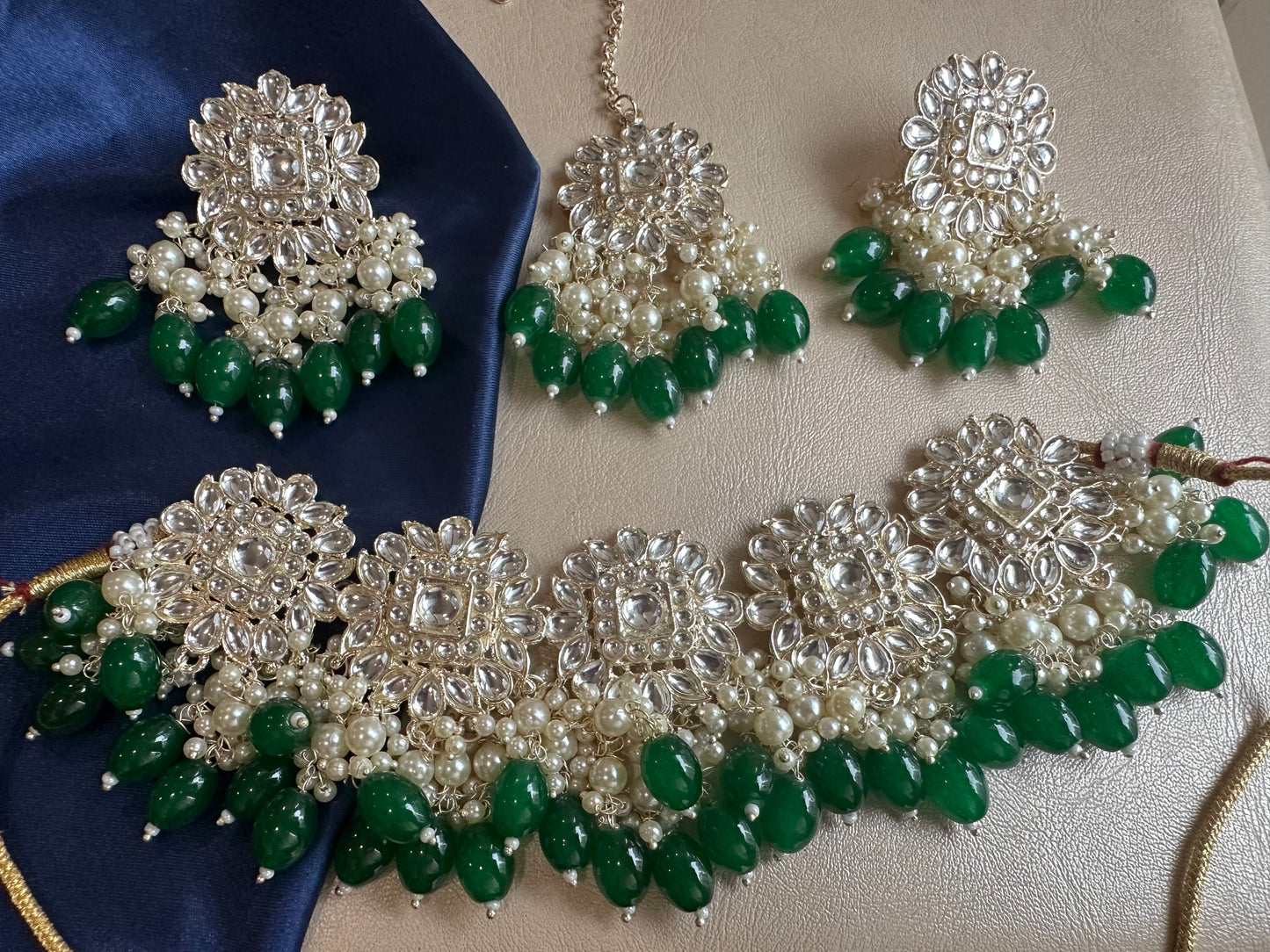 Aishwarya Choker set