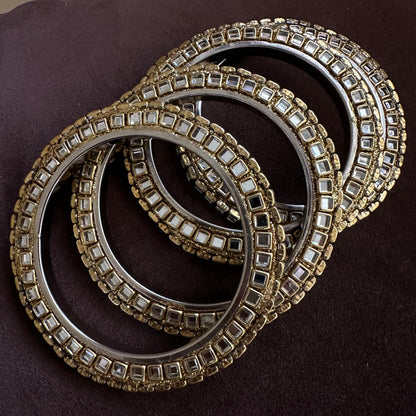 Kundan premium bangles