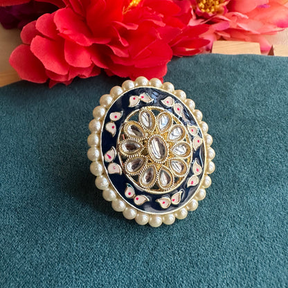 Meena Oval Ring