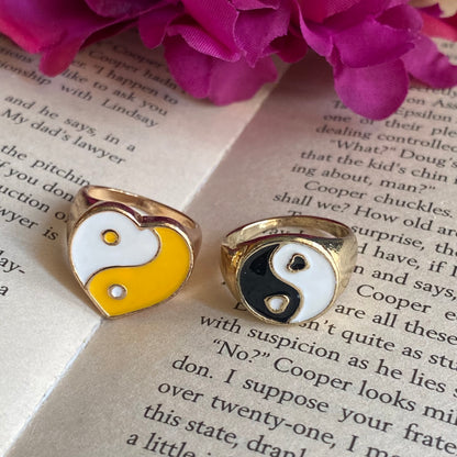 Metal yin yang-ring