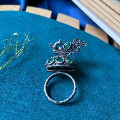 Peacock oxidised ring