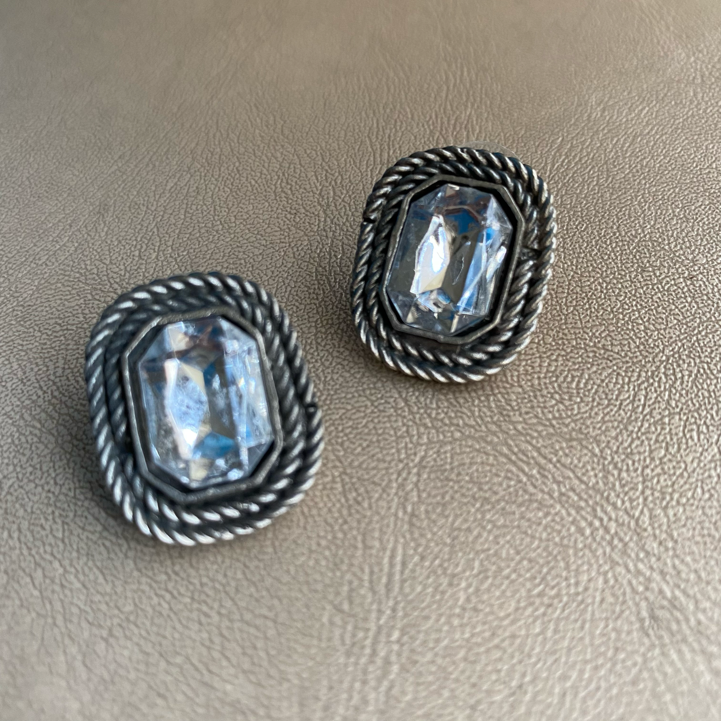 Stone rectangle studs